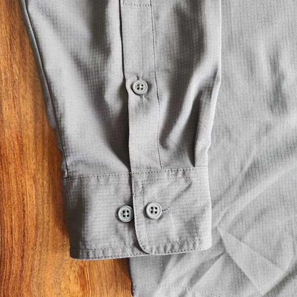 Columbia Men's XL Button Down Shirt Gray Lightweight GUC Comfortable - Picture 2 of 7
